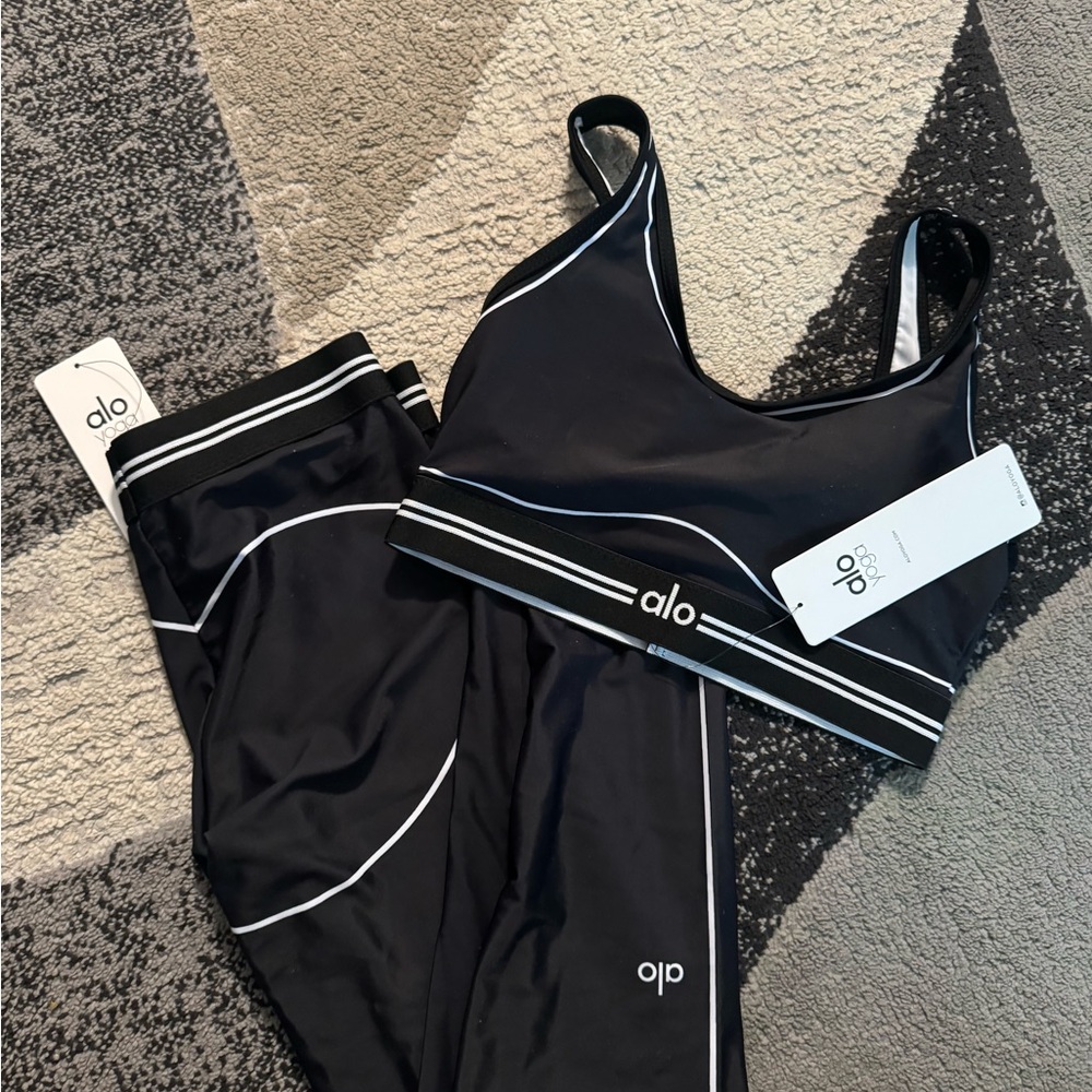 ALO Yoga Black and White Leggings
